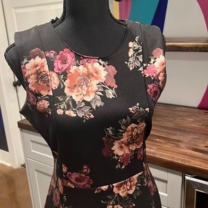 Bebe size 10 new without tags gown